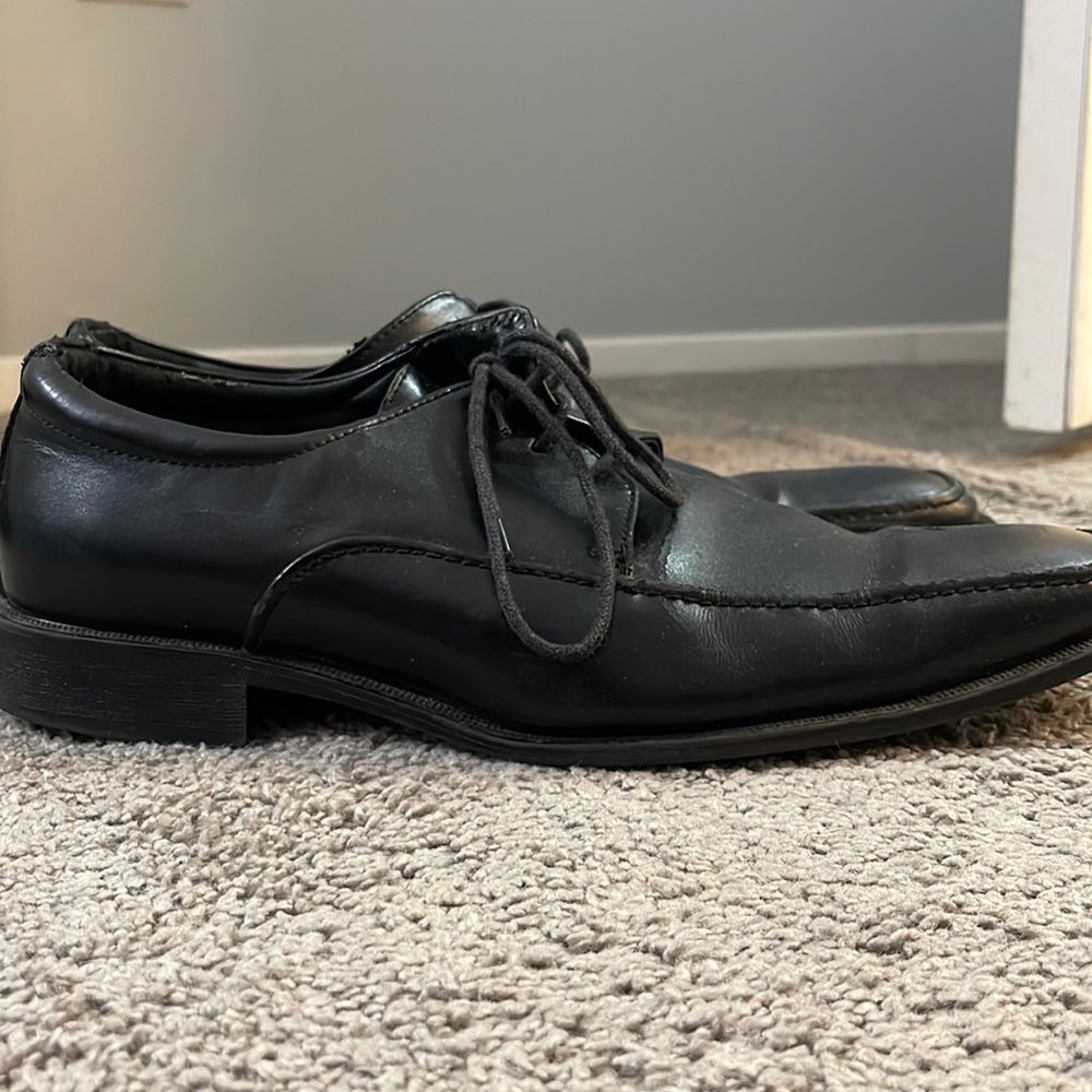 Joseph Abboud Black: Men’s Dress shoes Size 10.